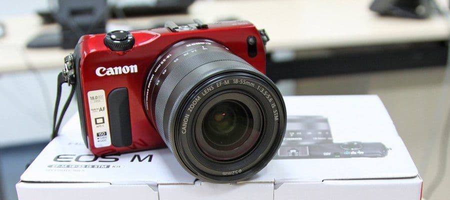 Обзор беззеркальной камеры Canon EOS M