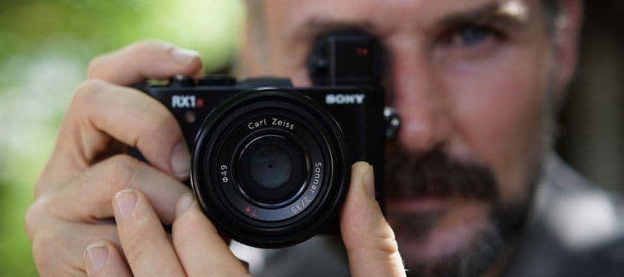 Sony RX1R II vs Panasonic LX100