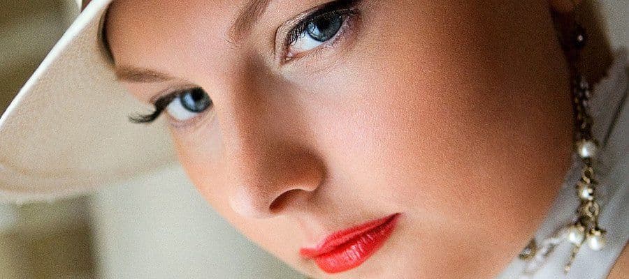 Исправляем изъяны кожи и строения лица в Photoshop