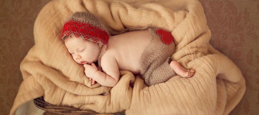 10 правил безопасности новорожденного на фотосессии