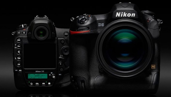 Сравнение Nikon D5 и Nikon D4S