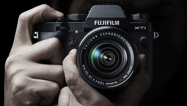 Анонс новой камеры Fujifilm X-T1 с объективом X-mount