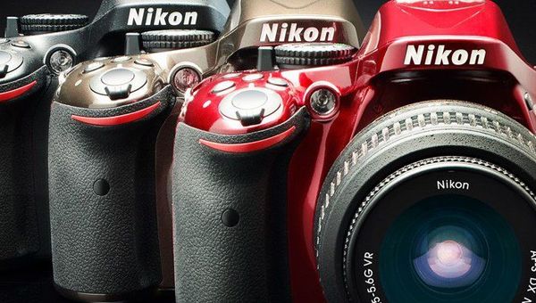 Nikon D5200 поступает в массовую продажу