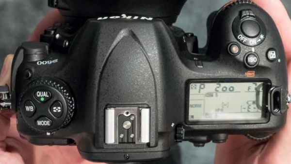 Обзор Nikon D500