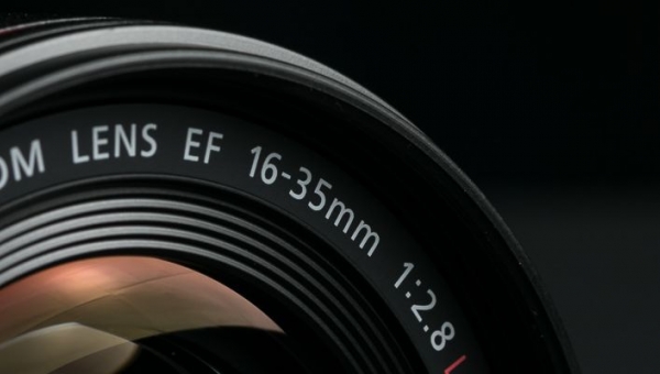 Canon представил объективы EF 16-35mm F2.8L III USM и EF 24-105mm F4L IS II USM