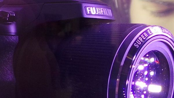 FUJIFILM анонсировала три суперзума - S8500, S8300 и S8200