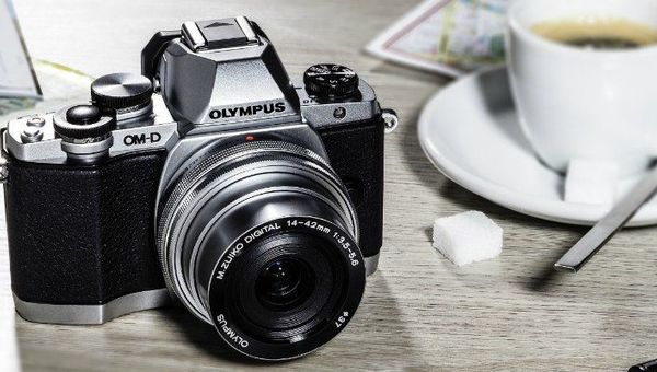 Очередной анонс от Olympus - камера Olympus OM-D E-M10