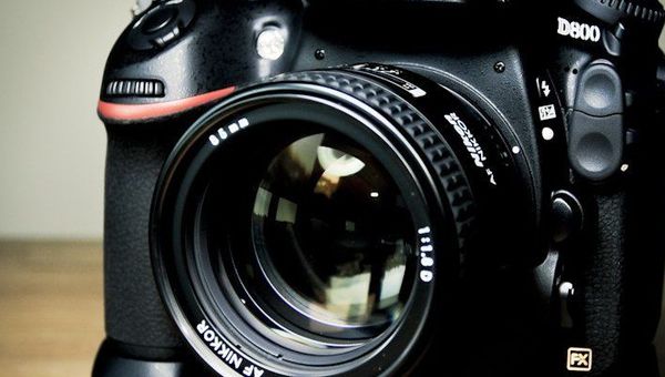 Смена полнокадровых фотоаппаратов Nikon D800/D800E