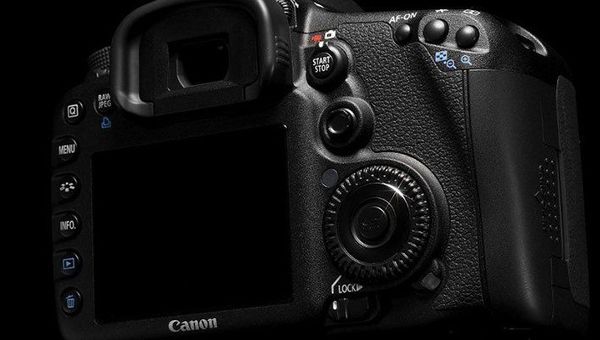 Фотоаппараты Canon EOS 70D и Canon EOS 7D