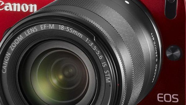 Canon EOS M: матрица APS-C на 18 МП и байонет EF-M