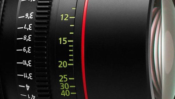 Canon представил объектив CN-E35mm T1.5 LF
