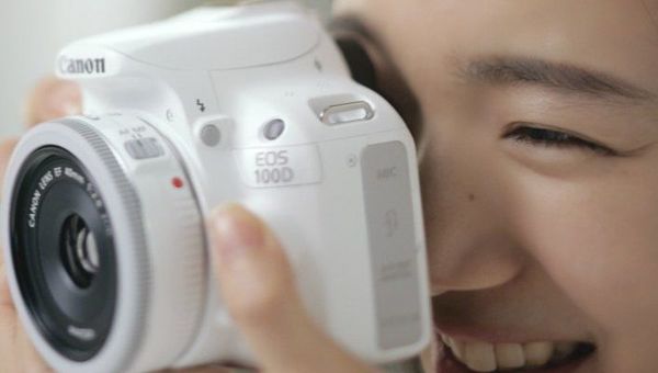 Анонсирована камера Canon EOS 100D White Edition