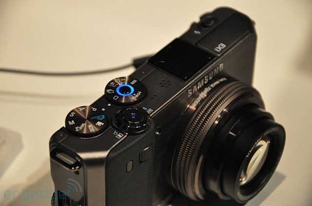 Samsung EX1 - фотокамера с AMOLED дисплеем (12 фото)