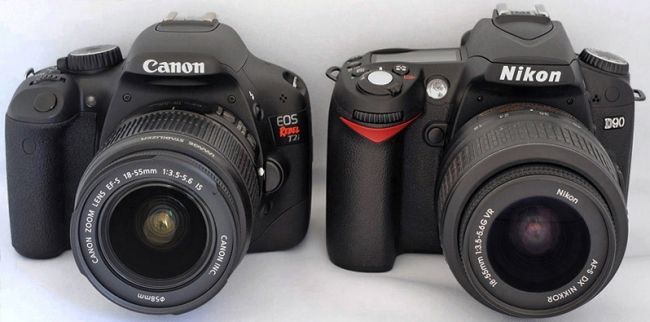 Canon EOS 550D против Nikon D90 бок о бок