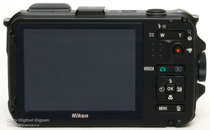 Nikon Coolpix AW100 Вид сзади